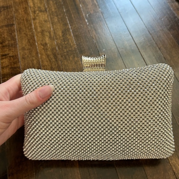 Silver handbag!! - Picture 3 of 5